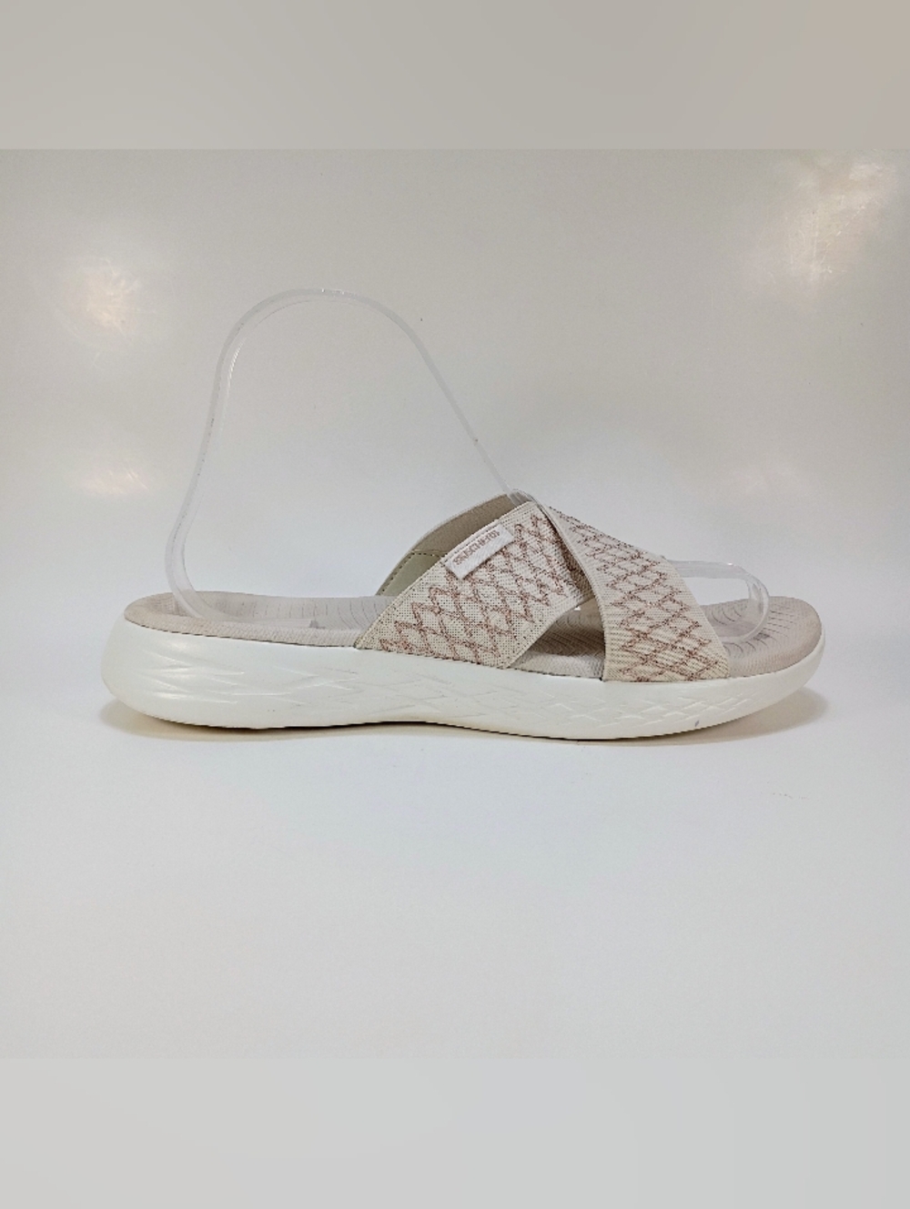 Skechers On The Go 600 Enchanted Womens 8 Natural Beige Metallic Slide Sandals